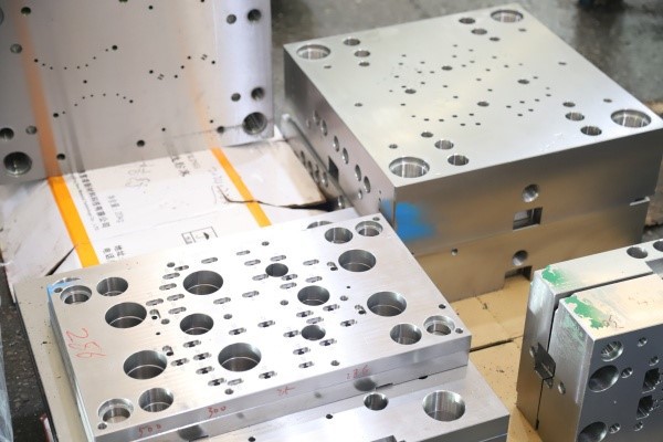 injection molding companies injection molding companies